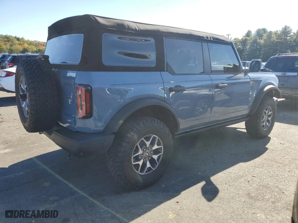 2023 Ford Bronco with VIN 1FMEE5DHXPLC13949, listed as a Copart auction lot 75324074 with 1,359 mi miles and Salvage Title. Bid and sale history available at carsss.com. Image 3.