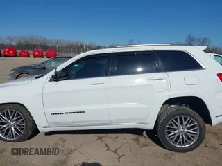 2018 Jeep Grand Cherokee Summit with VIN 1C4RJFJT4JC212819, listed as a IAAI auction lot 41975614 with 88,112 mi miles and . Bid and sale history available at DreamBid. Image 15.
