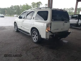 2015 Nissan Armada SV z VIN 5N1BA0ND4FN622772, wystawiony jako IAAI lot #42233400 z przebiegiem 145 087 mil mil oraz . Historia ofert i sprzedaży dostępna na DreamBid. Obrazek 3.