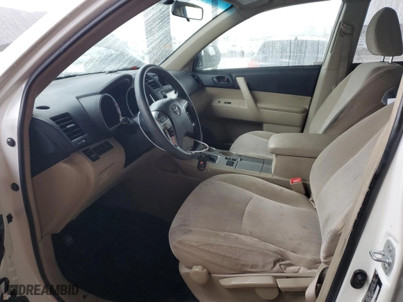 2013 Toyota Highlander with VIN 5TDZA3EH8DS040107, listed as a Copart auction lot 84762504 with 283,954 mi miles and Salvage Title. Bid and sale history available at carsss.com. Image 7.