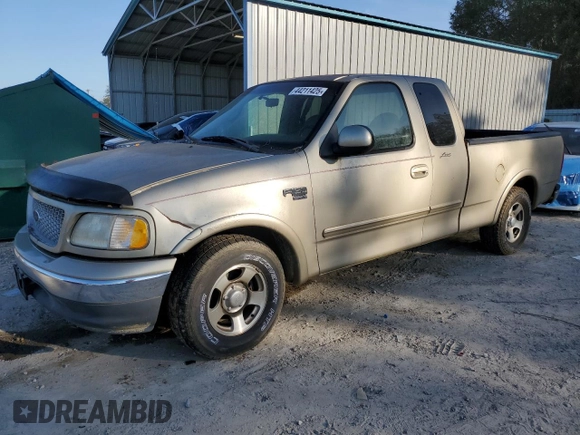 1999 Ford F-150 XL with VIN 1FTRX17L2XNB01093, listed as a Copart auction lot 44211425 with 180,596 mi miles and Clean Title. Bid and sale history available at carsss.com. Image 1.