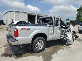 2014 Ford F-250 XL z VIN 1FT7X2B68EEA67690, wystawiony jako Copart lot #56468055 z przebiegiem 149 092 mil mil oraz Szkoda całkowita • Salvage title. Historia ofert i sprzedaży dostępna na DreamBid. Obrazek 3.