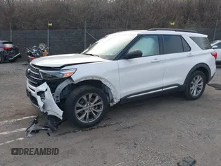 2020 Ford Explorer XLT with VIN 1FMSK8DH2LGC86989, listed as a IAAI auction lot 41078980 with 76,326 mi miles. Bid and sale history available at carsss.com. Image 17.