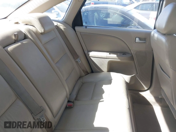 2007 Ford Five Hundred Limited with VIN 1FAFP25157G112139, listed as a IAAI auction lot 41706170 with 187,554 mi miles and . Bid and sale history available at DreamBid. Image 8.