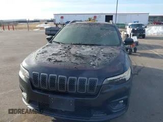 2021 Jeep Cherokee Latitude Lux with VIN 1C4PJMMX8MD166775, listed as a IAAI auction lot 41783500 with 19,869 mi miles and . Bid and sale history available at carsss.com. Image 6.