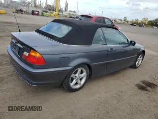 2003 BMW 3 Series 325Ci with VIN WBABS33493PG89518, listed as a Copart auction lot 74748284 with 0 mi miles and Salvage Title. Bid and sale history available at carsss.com. Image 3.