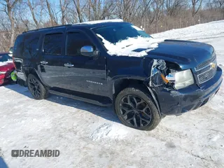 2008 Chevrolet Suburban Commercial with VIN 1GNFK16368J110091, listed as a IAAI auction lot 41328554 with 257,432 mi miles. Bid and sale history available at carsss.com. Image 1.