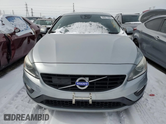 2018 Volvo S60 Dynamic with VIN YV126MFL9J2458491, listed as a Copart auction lot 44911625 with 146,960 mi miles and Clean Title. Bid and sale history available at carsss.com. Image 5.