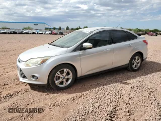 2013 Ford Focus SE z VIN 1FADP3F22DL364048, wystawiony jako Copart lot #65271955 z przebiegiem 77 727 mil mil oraz Czysty tytuł • Clean title. Historia ofert i sprzedaży dostępna na DreamBid. Obrazek 1.