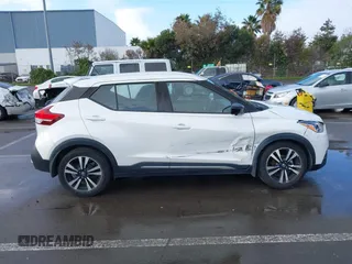 2018 Nissan Kicks SV with VIN 3N1CP5CU1JL521840, listed as a IAAI auction lot 41585895 with 79,824 mi miles and . Bid and sale history available at DreamBid. Image 13.