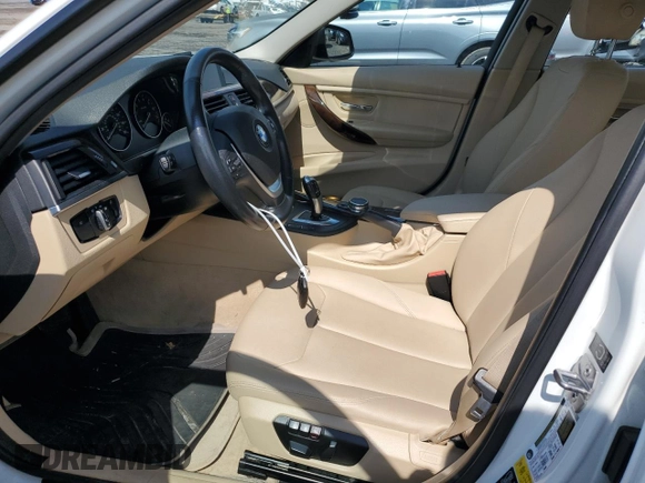 2015 BMW 3 Series 328i xDrive с VIN WBA3B5G54FNS19266, выставлен на аукционе Copart как лот 60695065 с пробегом 111 057 миль миль и Чистый • Clean title. История ставок и продаж доступна на DreamBid. Изображение 7.