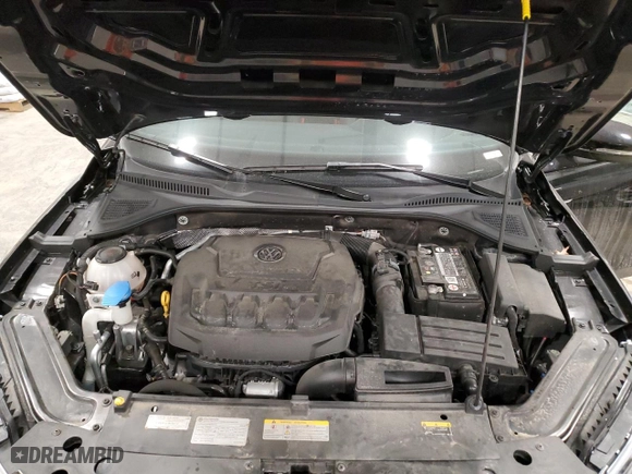 2021 Volkswagen Passat 2.0T R-Line with VIN 1VWMA7A37MC010543, listed as a Copart auction lot 88453995 with 31,692 mi miles and Non Repairable. Bid and sale history available at carsss.com. Image 11.