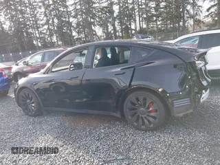 2022 Tesla Model Y Performance with VIN 7SAYGDEF0NF406262, listed as a IAAI auction lot 41132514 with 27,171 mi miles. Bid and sale history available at carsss.com. Image 15.