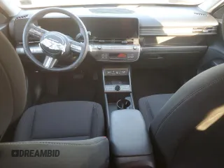 2025 Hyundai Kona SEL Convenience with VIN KM8HCCAB3SU192744, listed as a Copart auction lot 80489844 with 899 mi miles and Salvage Title. Bid and sale history available at DreamBid. Image 8.
