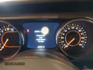 2020 Jeep Wrangler Unlimited Sport Altitude с VIN 1C4HJXDG4LW120627, выставлен на аукционе IAAI как лот 41728593 с пробегом 63 565 миль миль и . История ставок и продаж доступна на DreamBid. Изображение 7.