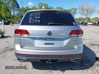2022 Volkswagen Atlas SE z VIN 1V2HR2CA9NC518394, wystawiony jako IAAI lot #41702134 z przebiegiem 28 685 mil mil oraz . Historia ofert i sprzedaży dostępna na DreamBid. Obrazek 17.
