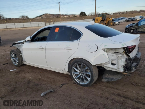 2017 Alfa Romeo Giulia with VIN ZARFAEBN0H7551521, listed as a Copart auction lot 81838884 with 0 mi miles and Salvage Title. Bid and sale history available at carsss.com. Image 2.