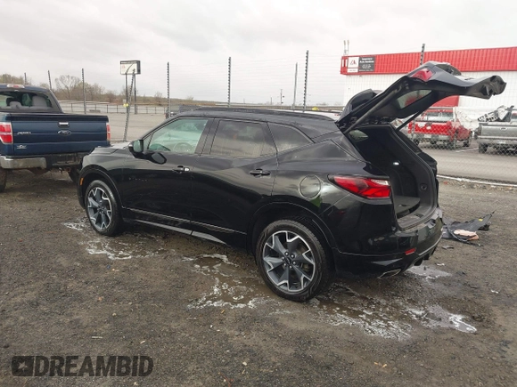 2020 Chevrolet Blazer RS z VIN 3GNKBERS4LS647266, wystawiony jako IAAI lot #41830369 z przebiegiem 79 098 mil mil oraz . Historia ofert i sprzedaży dostępna na DreamBid. Obrazek 3.