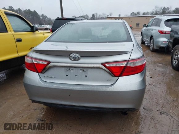 2015 Toyota Camry XLE with VIN 4T1BF1FK5FU925523, listed as a IAAI auction lot 41567775 with 159,086 mi miles. Bid and sale history available at carsss.com. Image 17.