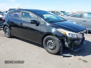 2017 Kia Forte LX z VIN KNAFK5A84H5696833, wystawiony jako IAAI lot #42024006 z przebiegiem 96 414 mil mil oraz . Historia ofert i sprzedaży dostępna na DreamBid. Obrazek 1.