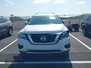 2017 Nissan Pathfinder SV z VIN 5N1DR2MN7HC695396, wystawiony jako IAAI lot #41899881 z przebiegiem 162 061 mil mil oraz . Historia ofert i sprzedaży dostępna na DreamBid. Obrazek 12.