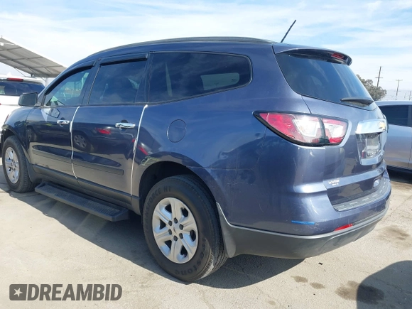 2013 Chevrolet Traverse LS with VIN 1GNKRFED5DJ105184, listed as a IAAI auction lot 41423154 with 111,025 mi miles. Bid and sale history available at carsss.com. Image 3.
