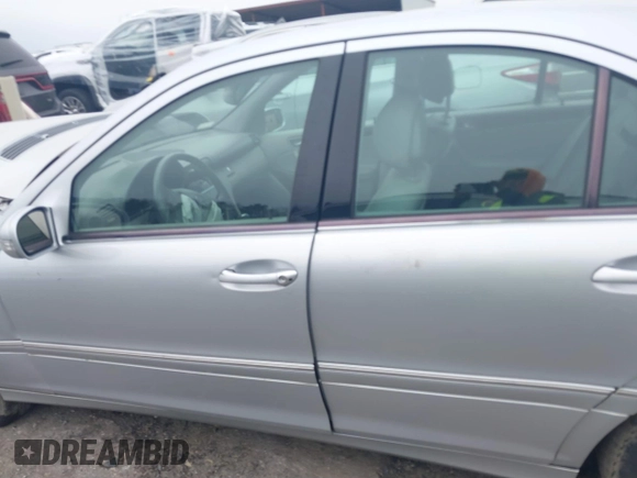 2006 Mercedes-Benz C 280 Luxury with VIN WDBRF92H56F753752, listed as a IAAI auction lot 41362268 with 126,557 mi miles and . Bid and sale history available at DreamBid. Image 14.