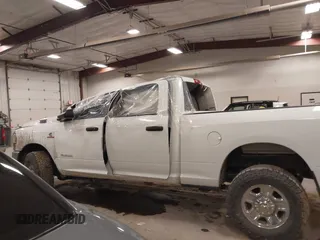 2022 Ram 2500 Big Horn with VIN 3C6UR5DL1NG336663, listed as a IAAI auction lot 41918481 with 53,536 mi miles and . Bid and sale history available at DreamBid. Image 13.