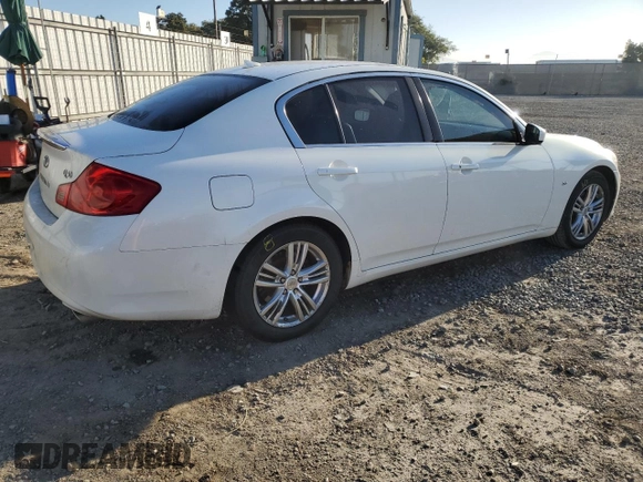 2015 Infiniti Q40 with VIN JN1CV6AP5FM503735, listed as a Copart auction lot 81282974 with 118,402 mi miles and Salvage Title. Bid and sale history available at carsss.com. Image 3.