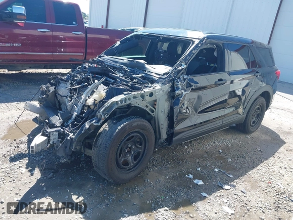 2020 Ford Police Interceptor Utility z VIN 1FM5K8AB7LGD18218, wystawiony jako IAAI lot #41975421 z przebiegiem Nie podano mil oraz . Historia ofert i sprzedaży dostępna na DreamBid. Obrazek 17.