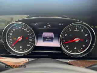 2017 Mercedes-Benz E 300 Luxury z VIN WDDZF4KB3HA208509, wystawiony jako Copart lot #59420695 z przebiegiem 152 021 mil mil oraz Czysty tytuł • Clean title. Historia ofert i sprzedaży dostępna na DreamBid. Obrazek 8.
