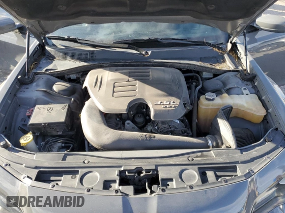 2019 Chrysler 300 with VIN 2C3CCAGG2KH539686, listed as a Copart auction lot 47141305 with 101,607 mi miles and Salvage Title. Bid and sale history available at carsss.com. Image 12.