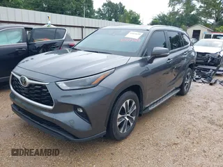 2023 Toyota Highlander L with VIN 5TDKDRAH8PS513610, listed as a IAAI auction lot 42474619 with 39,995 mi miles and . Bid and sale history available at DreamBid. Image 2.