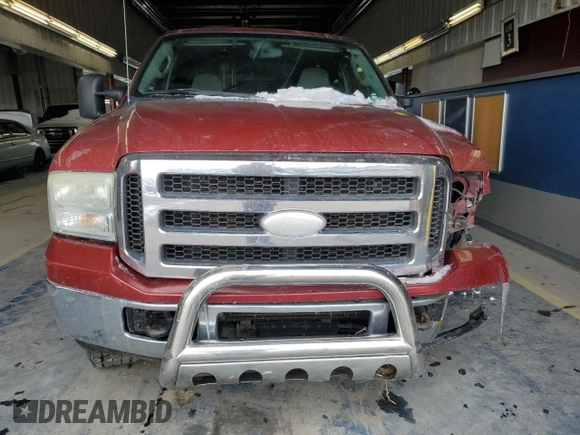 2005 Ford Excursion Special Serv with VIN 1FMSU41P95EA92439, listed as a Copart auction lot 45586135 with 379,439 mi miles and Salvage Title. Bid and sale history available at DreamBid. Image 5.