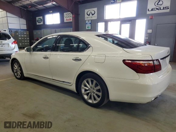 2011 Lexus LS 460 with VIN JTHCL5EF7B5009281, listed as a Copart auction lot 62846505 with 200,372 mi miles and Clean title. Bid and sale history available at DreamBid. Image 2.