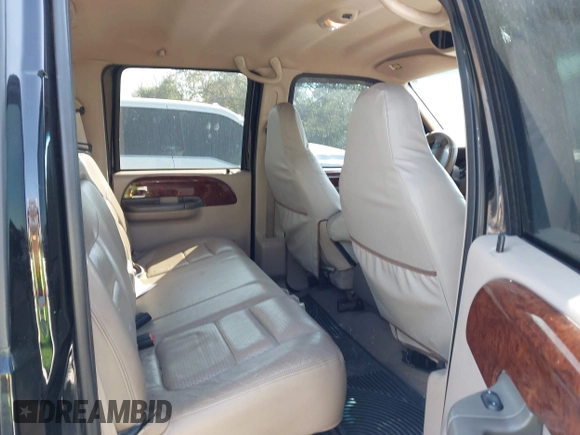 2001 Ford Super Duty F-250 XL with VIN 1FTNW21F71EB25519, listed as a IAAI auction lot 41501368 with 277,130 mi miles. Bid and sale history available at carsss.com. Image 8.