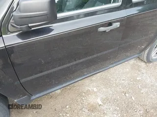 2008 Jeep Patriot Sport z VIN 1J8FT28W18D732298, wystawiony jako IAAI lot #42541347 z przebiegiem 121 615 mil mil oraz . Historia ofert i sprzedaży dostępna na DreamBid. Obrazek 6.