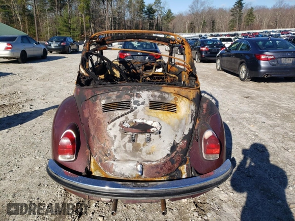 1971 Volkswagen Beetle z VIN 1512937631, wystawiony jako Copart lot #50244265 z przebiegiem Nie podano mil oraz Czysty tytuł • Clean title. Historia ofert i sprzedaży dostępna na DreamBid. Obrazek 6.