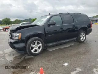 2013 Chevrolet Suburban LT z VIN 1GNSCJE09DR371164, wystawiony jako Copart lot #60986935 z przebiegiem 156 222 mil mil oraz Szkoda całkowita • Salvage title. Historia ofert i sprzedaży dostępna na DreamBid. Obrazek 1.