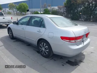 2004 Honda Accord LX z VIN 1HGCM66334A013834, wystawiony jako IAAI lot #42055734 z przebiegiem 225 491 mil mil oraz . Historia ofert i sprzedaży dostępna na DreamBid. Obrazek 3.
