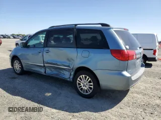 2008 Toyota Sienna XLE with VIN 5TDBK22C28S012861, listed as a Copart auction lot 51900215 with 153,273 mi miles and Salvage Title. Bid and sale history available at carsss.com. Image 2.