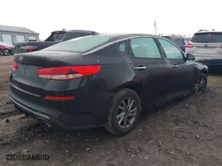 2020 Kia Optima LX with VIN 5XXGT4L33LG384944, listed as a IAAI auction lot 41464556 with 116,412 mi miles. Bid and sale history available at carsss.com. Image 4.