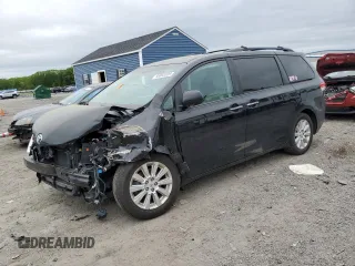 2011 Toyota Sienna XLE z VIN 5TDDK3DC6BS003695, wystawiony jako Copart lot #56868305 z przebiegiem 171 865 mil mil oraz Tytuł czysty. Historia ofert i sprzedaży dostępna na DreamBid. Obrazek 1.