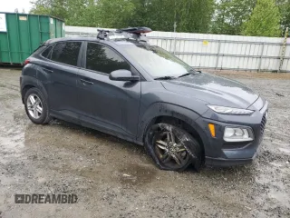 2021 Hyundai Kona SE z VIN KM8K12AA8MU742150, wystawiony jako Copart lot #56840555 z przebiegiem 67 371 mil mil oraz Szkoda całkowita • Salvage title. Historia ofert i sprzedaży dostępna na DreamBid. Obrazek 4.