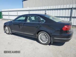 2016 Volkswagen Passat SE z VIN 1VWBT7A38GC008483, wystawiony jako Copart lot #52851805 z przebiegiem 116 672 mil mil oraz Szkody całkowita. Historia ofert i sprzedaży dostępna na DreamBid. Obrazek 2.