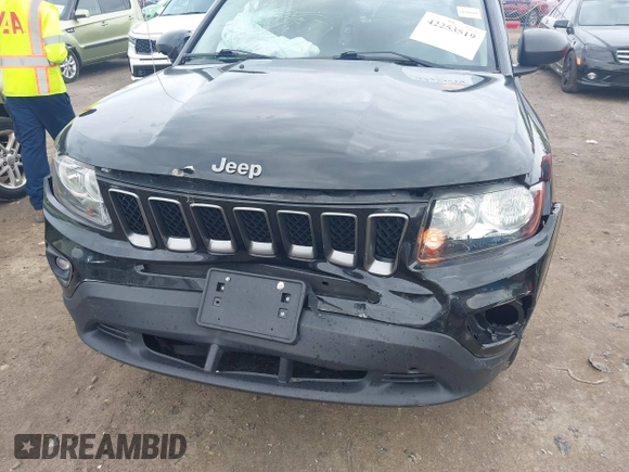 2017 Jeep Compass Sport SE z VIN 1C4NJDBB0HD101620, wystawiony jako IAAI lot #42253519 z przebiegiem 114 913 mil mil oraz . Historia ofert i sprzedaży dostępna na DreamBid. Obrazek 6.