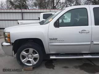 2012 Chevrolet Silverado 1500 LT with VIN 3GCPCSE02CG192161, listed as a IAAI auction lot 41287598 with 284,698 mi miles. Bid and sale history available at carsss.com. Image 18.
