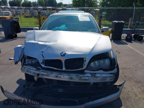 2002 BMW 3 Series 325xi with VIN WBAEU33442PH85336, listed as a IAAI auction lot 42471976 with 253,076 mi miles and . Bid and sale history available at DreamBid. Image 12.