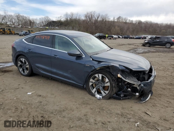 2021 Audi e-tron Sportback Prestige z VIN WA13AAGE0MB019623, wystawiony jako Copart lot #49598914 z przebiegiem 20 856 mil mil oraz . Historia ofert i sprzedaży dostępna na DreamBid. Obrazek 4.