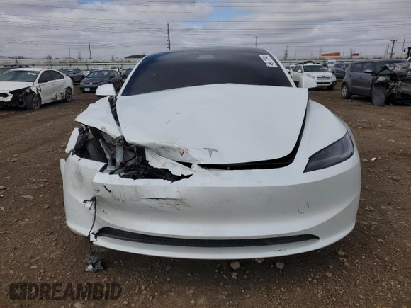 2025 Tesla Model 3 Long Range z VIN 5YJ3E1EA0SF903551, wystawiony jako Copart lot #49811045 z przebiegiem Nie podano mil oraz Szkoda całkowita • Salvage title. Historia ofert i sprzedaży dostępna na DreamBid. Obrazek 5.